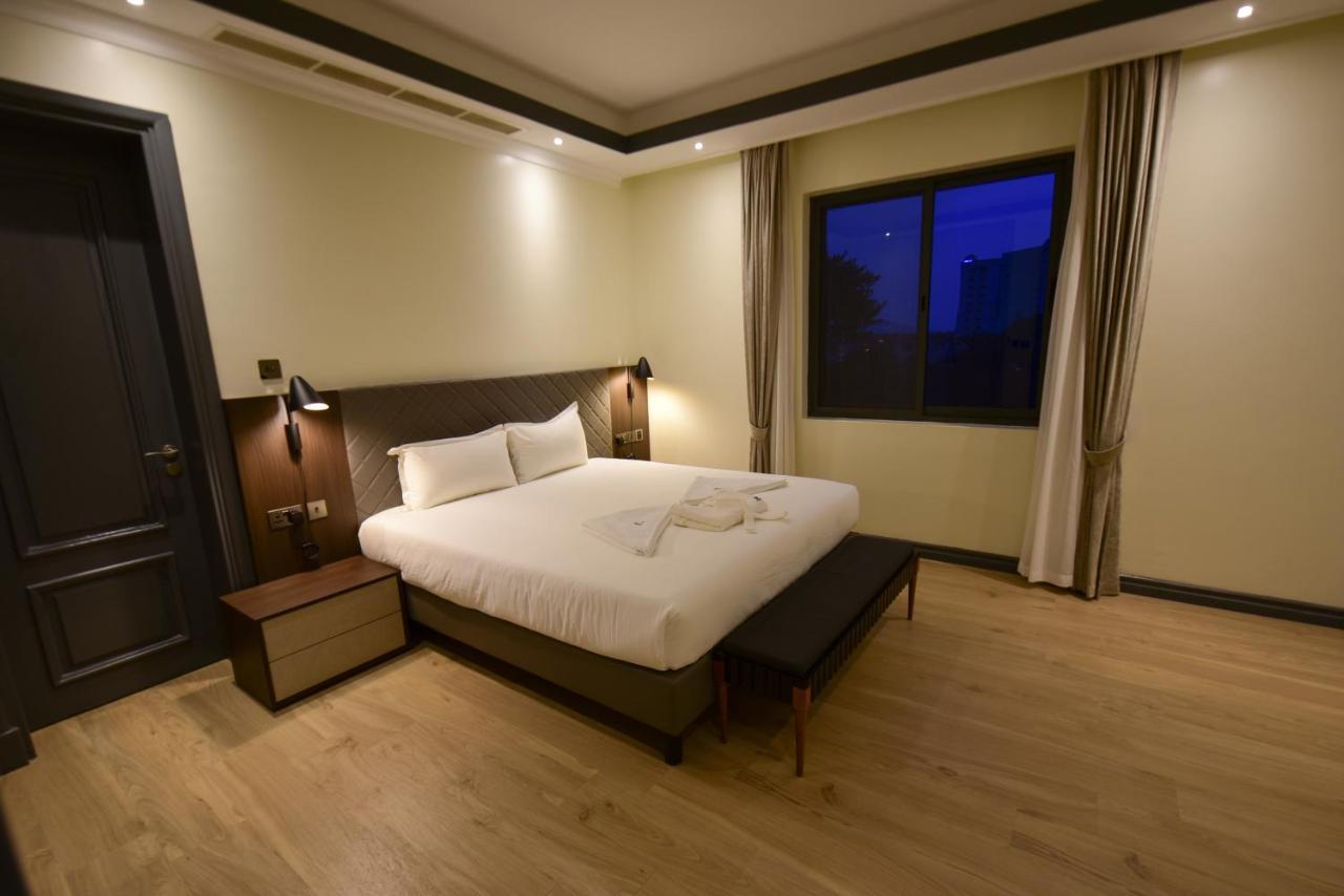 Fontis Residences Hotel Kampala Exteriör bild
