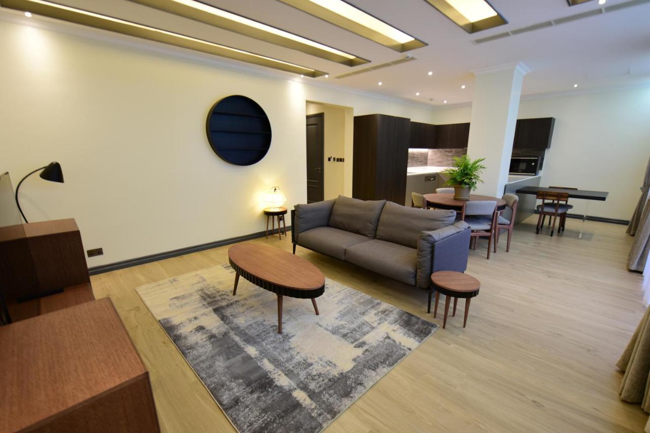 Fontis Residences Hotel Kampala Exteriör bild